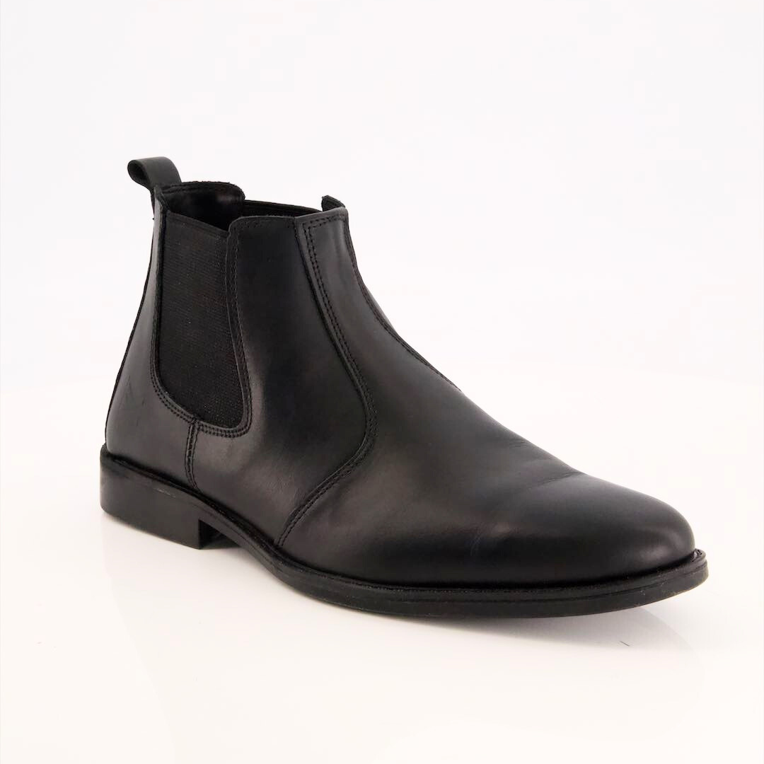 Matt Black Cow Leather Chelsea boots